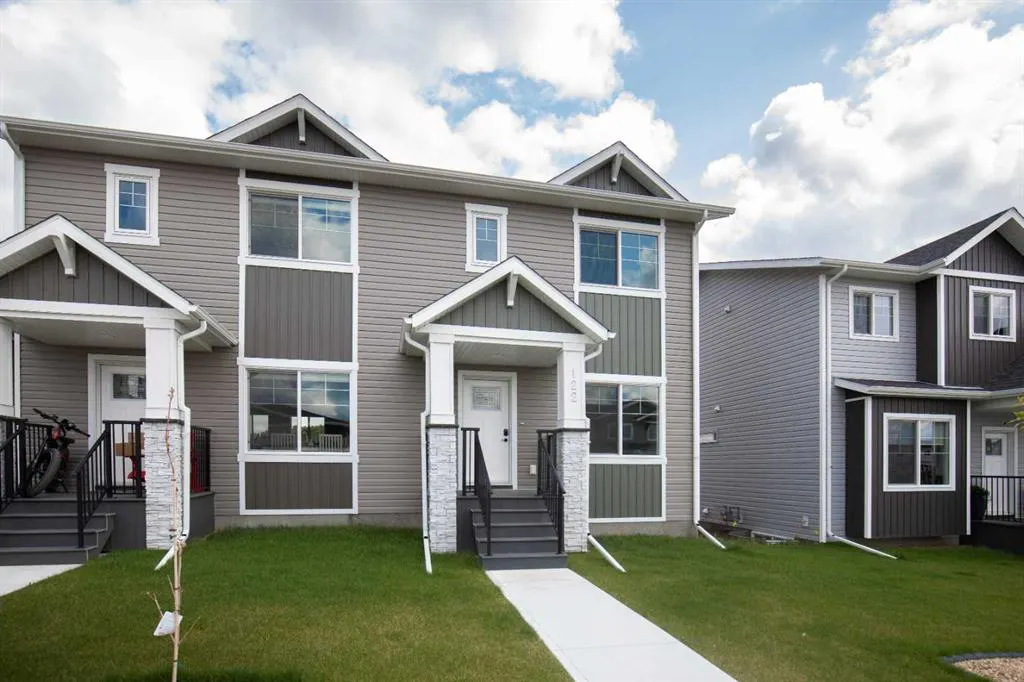 122 Gray Close