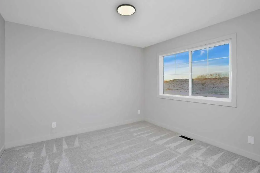 122 Gray Close