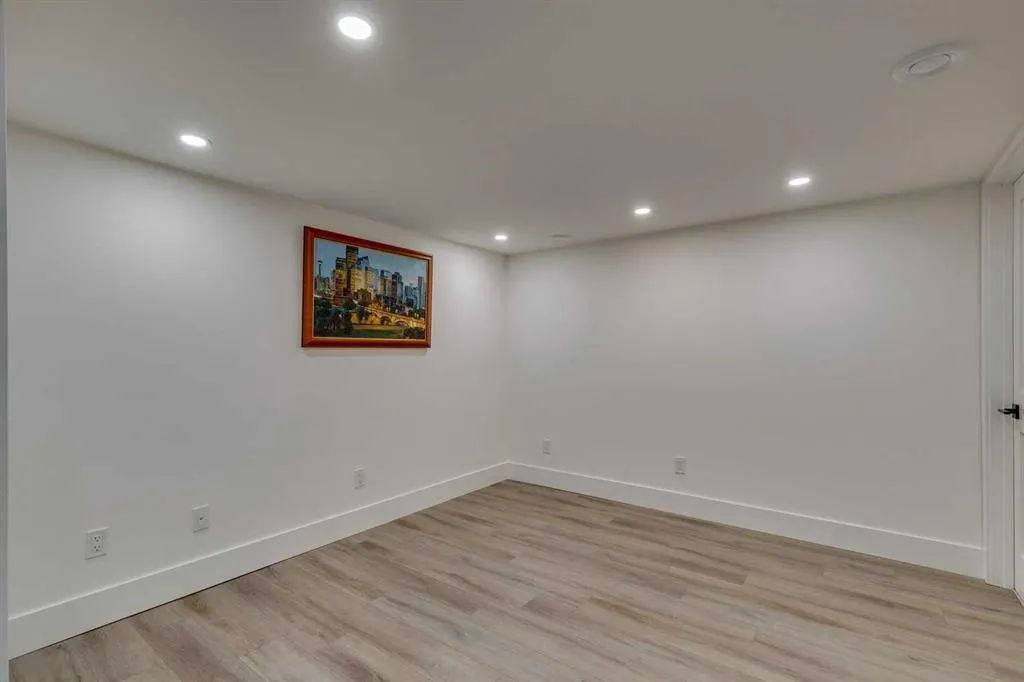 315 Oakside Circle SW