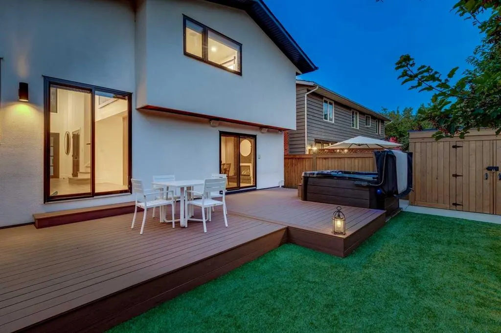 315 Oakside Circle SW