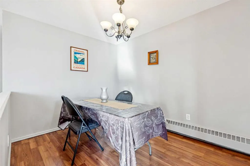 335 Garry Crescent NE, #215