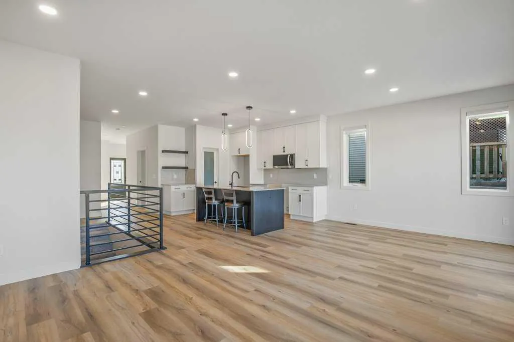 151 Cedar Square