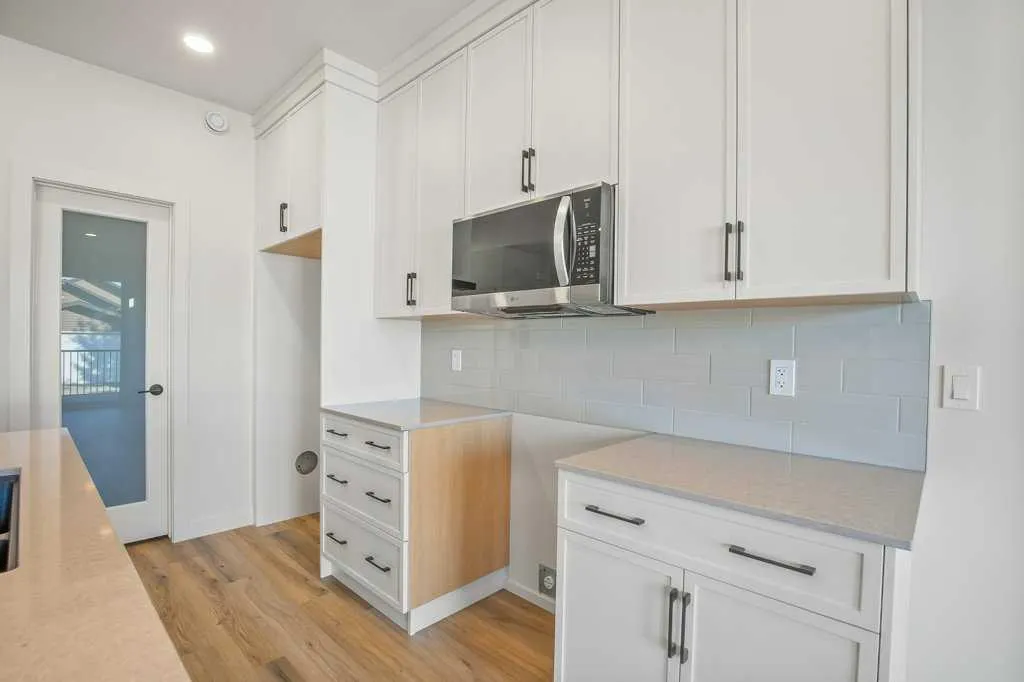 151 Cedar Square