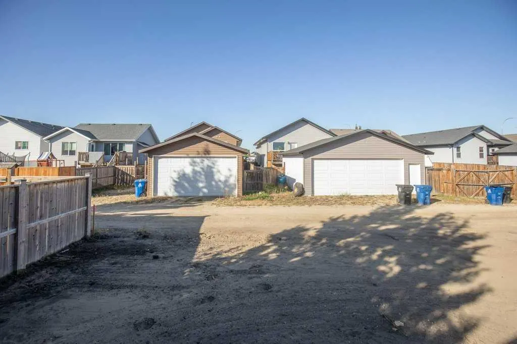 151 Cedar Square