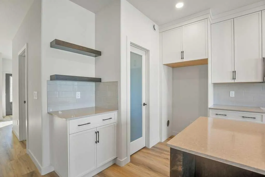 151 Cedar Square