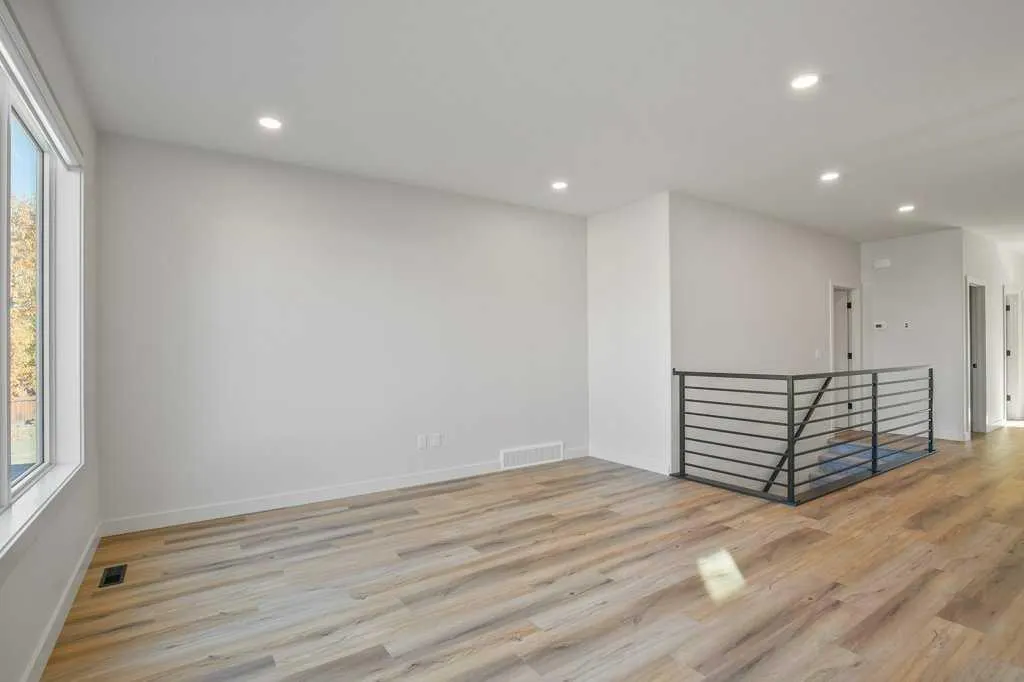 151 Cedar Square