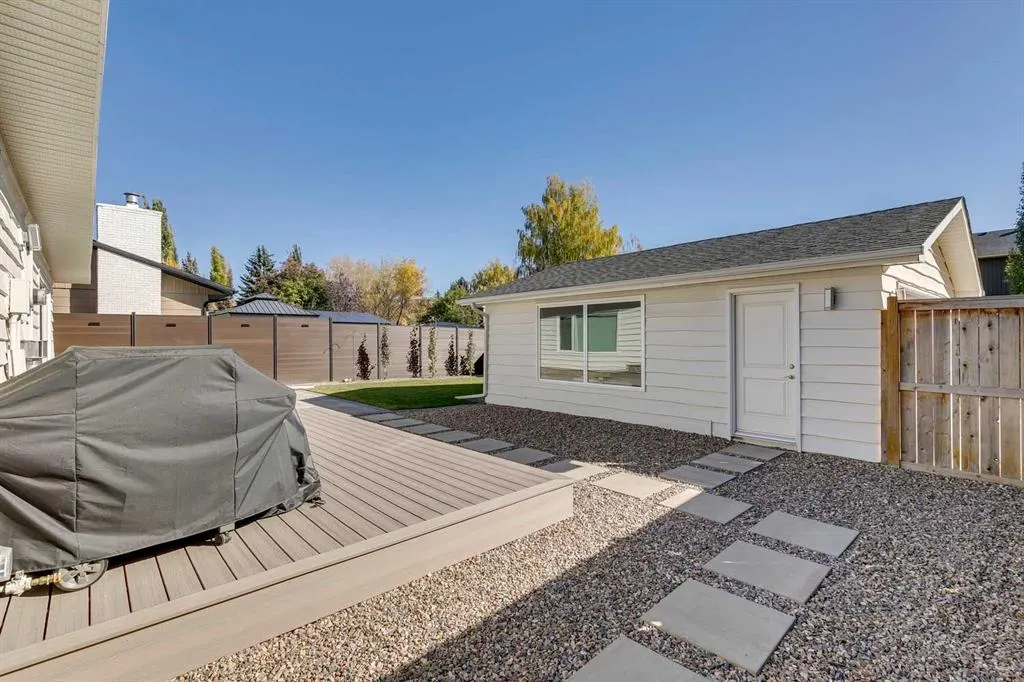 419 Parkview Crescent SE