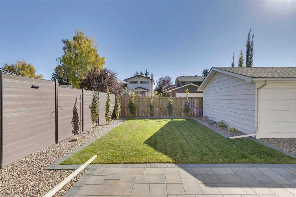 419 Parkview Crescent SE