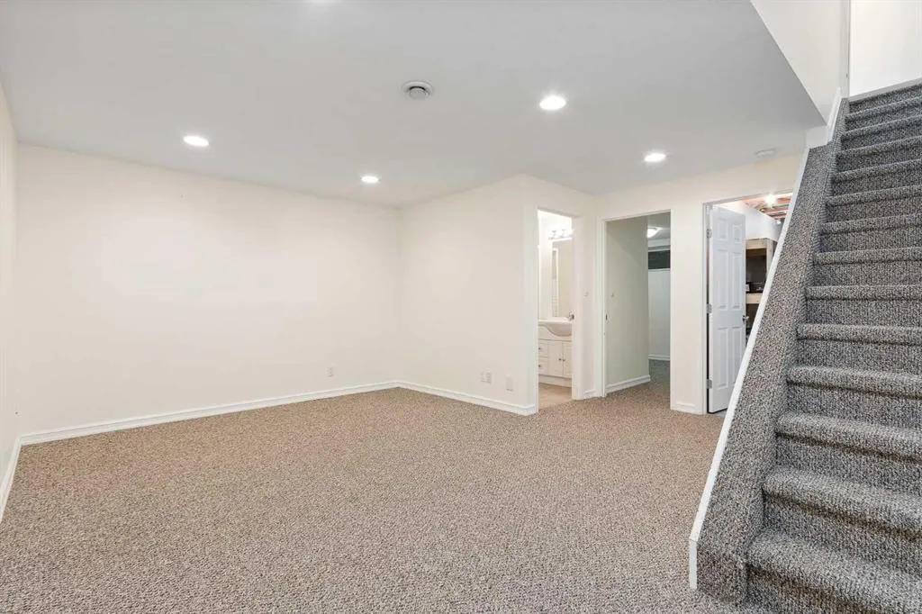 4728 18 Street, #37