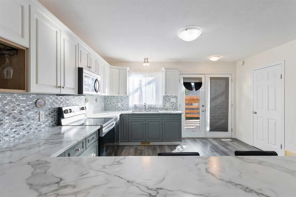 4728 18 Street, #37