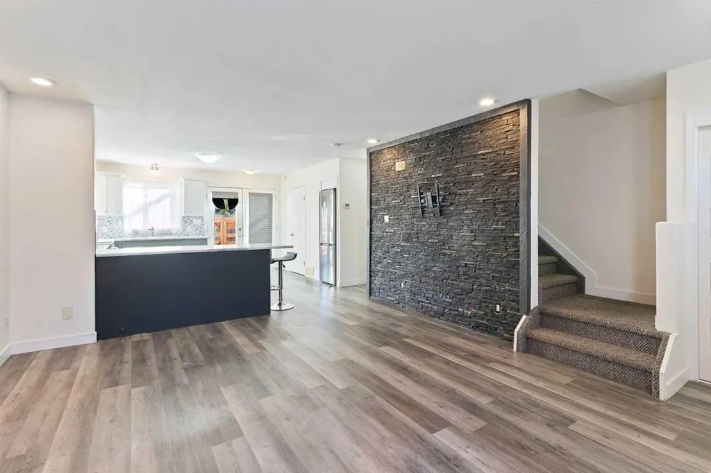 4728 18 Street, #37