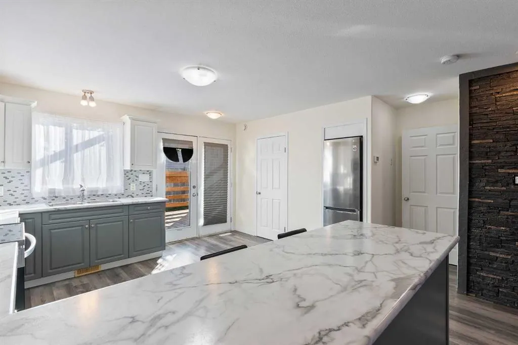 4728 18 Street, #37