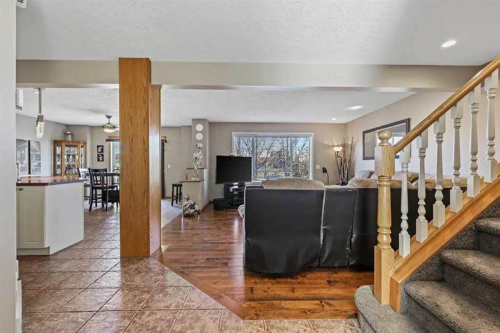 68 Douglas Glen Crescent SE