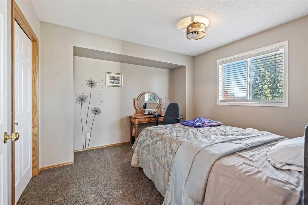 68 Douglas Glen Crescent SE