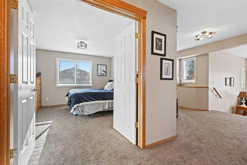 68 Douglas Glen Crescent SE