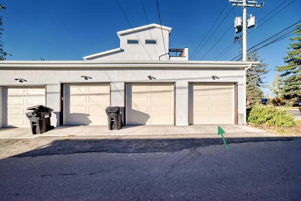 3211 16 Street SW