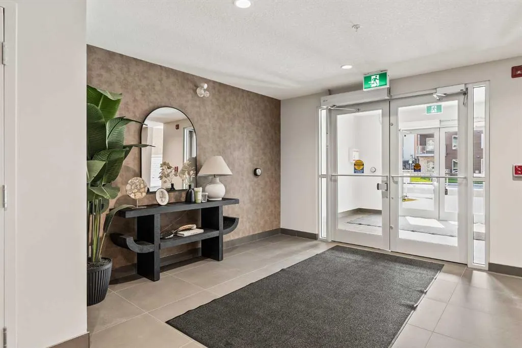 660 Shawnee Square SW, #213