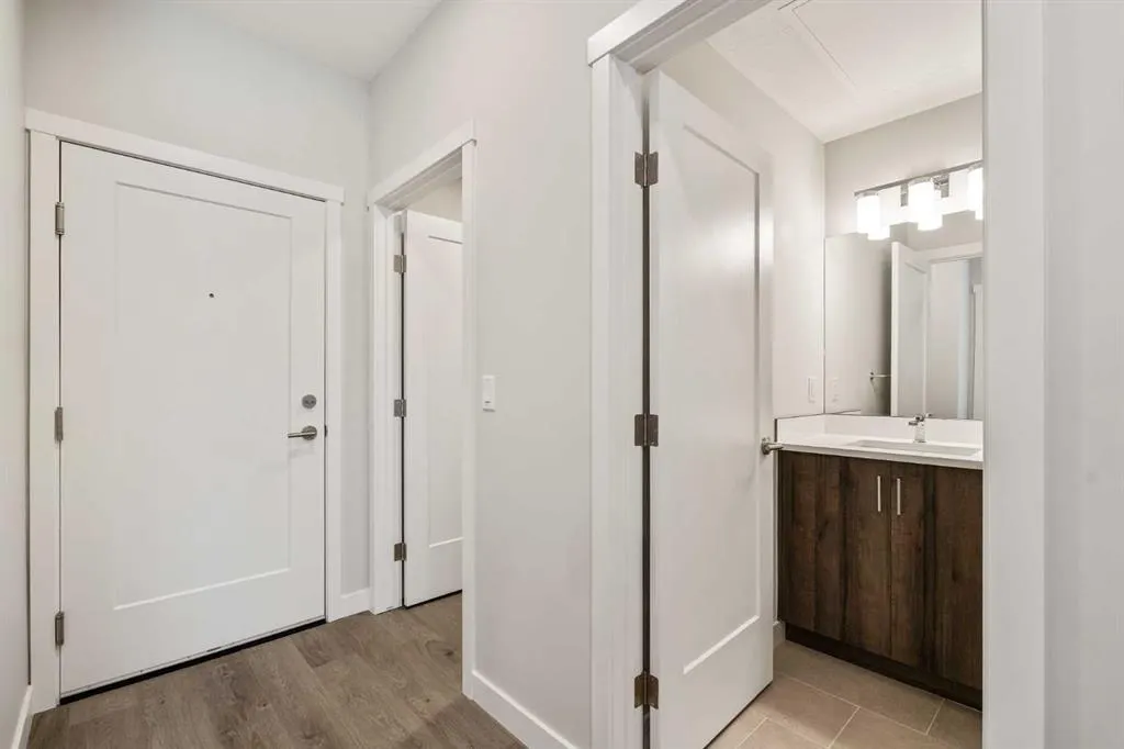 660 Shawnee Square SW, #213