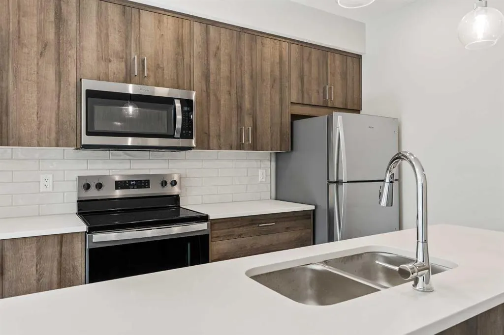 660 Shawnee Square SW, #213