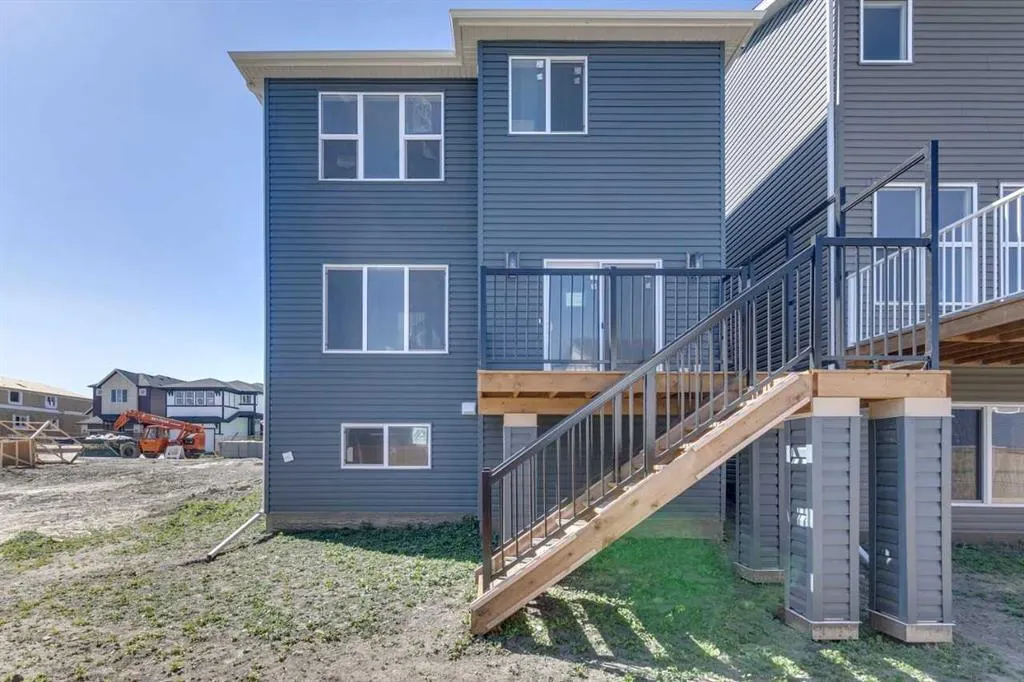 92 Amblefield Grove NW