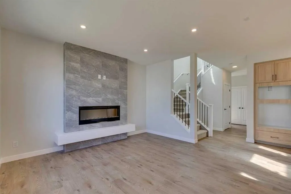92 Amblefield Grove NW