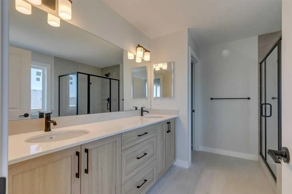 92 Amblefield Grove NW