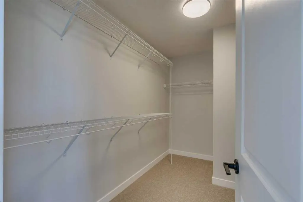 92 Amblefield Grove NW