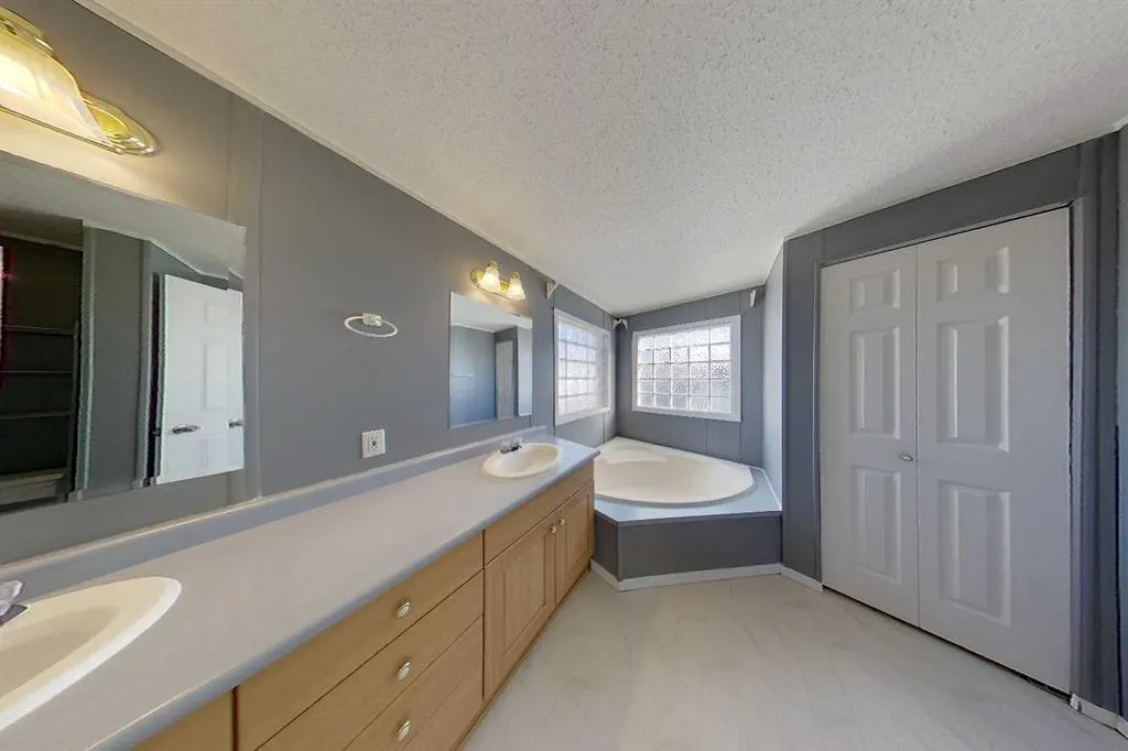 812 6 Avenue SW, #20