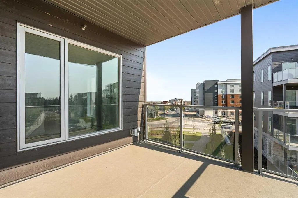 660 Shawnee Square SW, #302