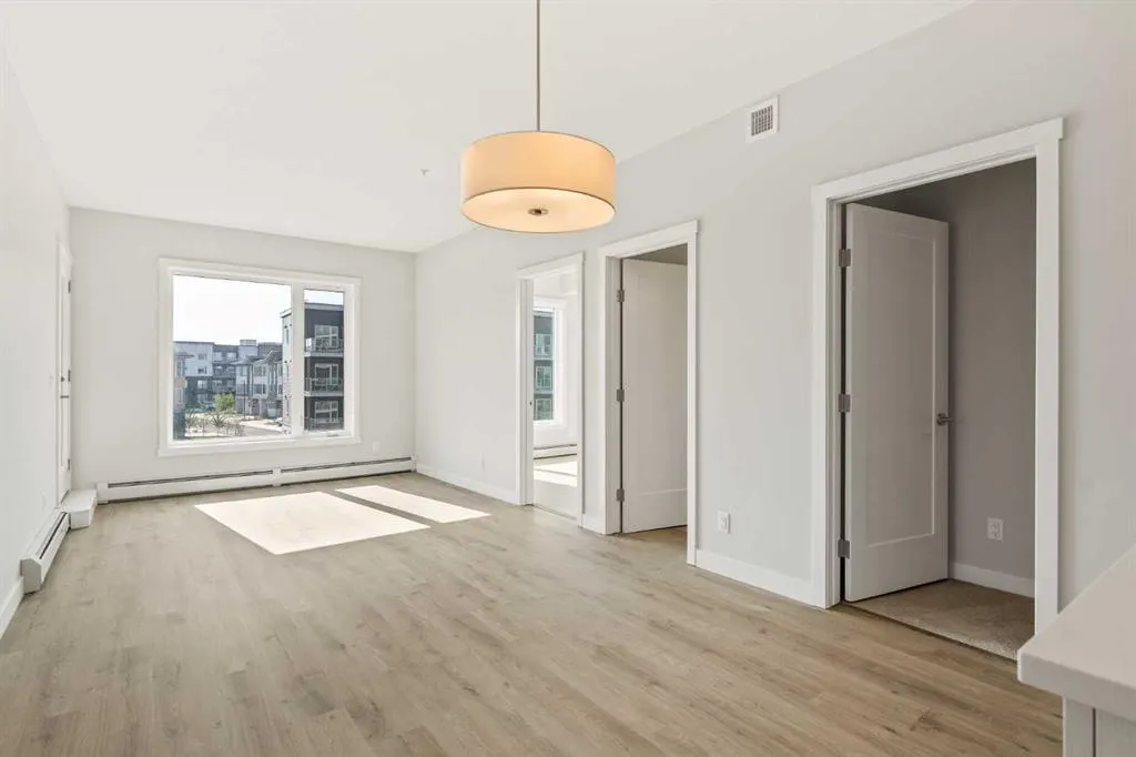 660 Shawnee Square SW, #302