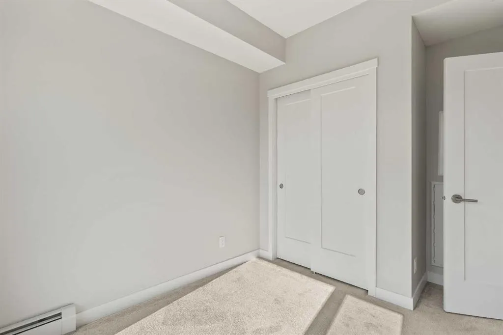 660 Shawnee Square SW, #302