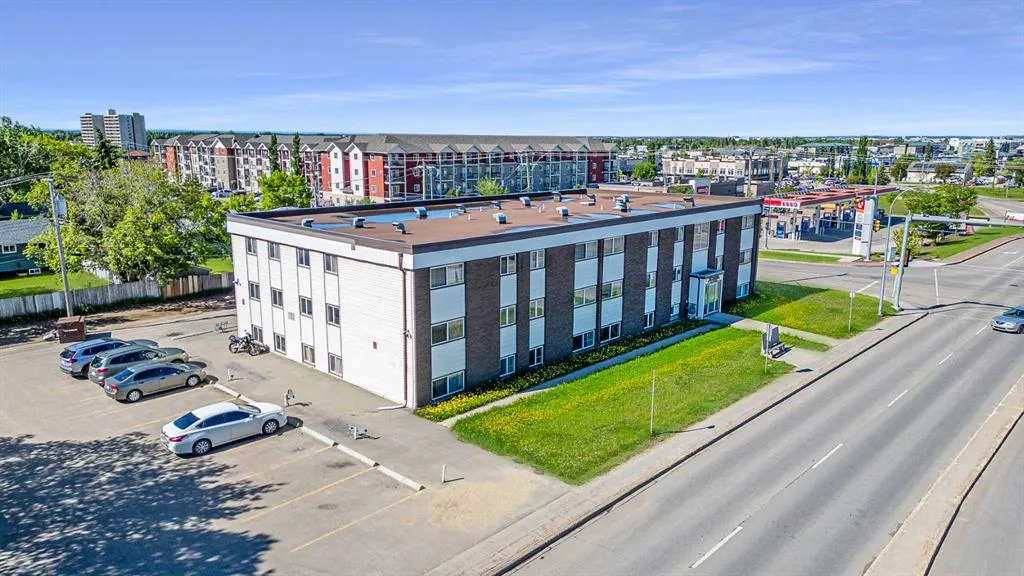 9515 100 Avenue, #207