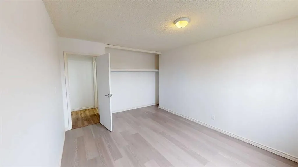 9515 100 Avenue, #207