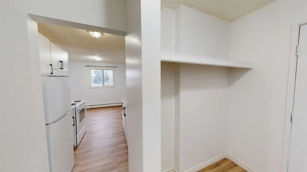 9515 100 Avenue, #207