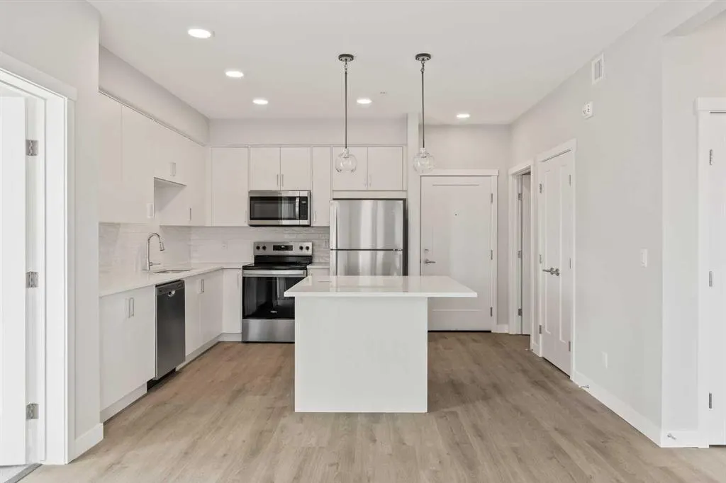 700 Shawnee Square SW, #203