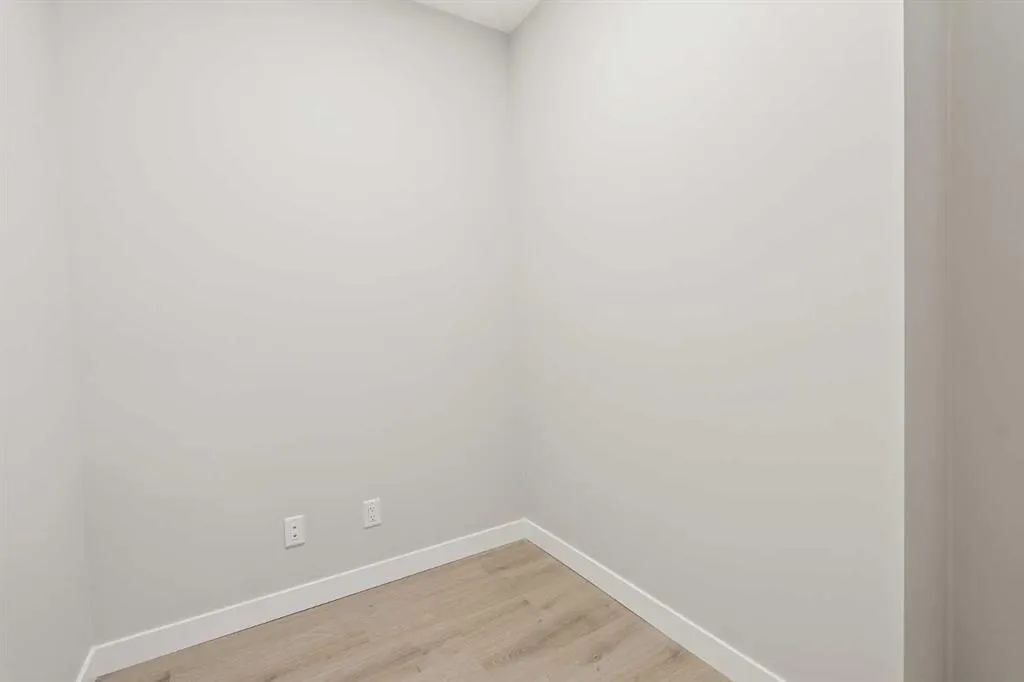 700 Shawnee Square SW, #203