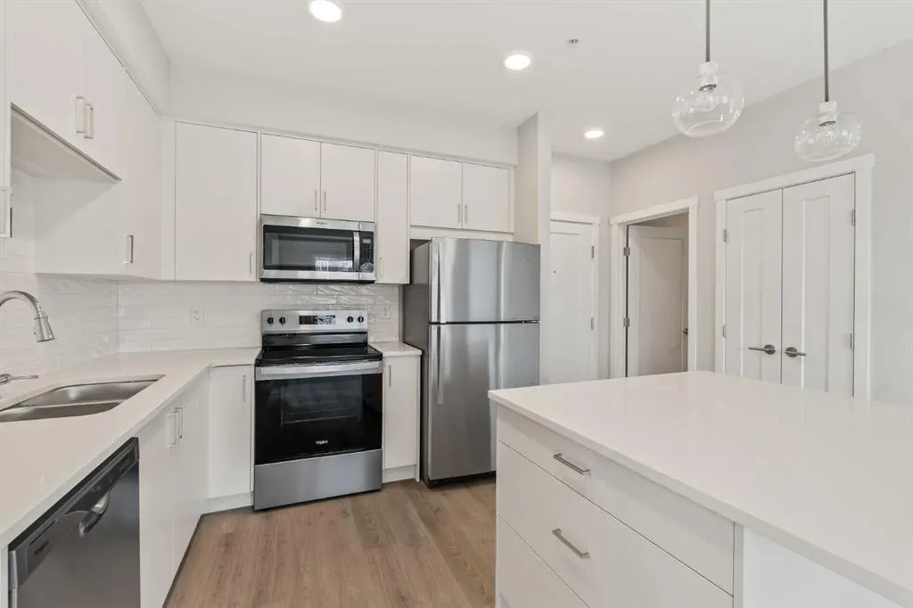 700 Shawnee Square SW, #203