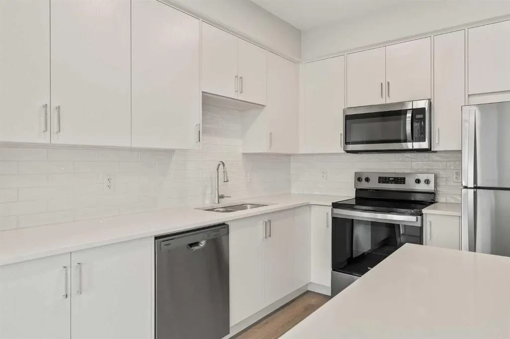 700 Shawnee Square SW, #203