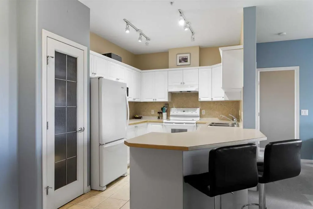 1320 Lake Fraser Green SE, #1320