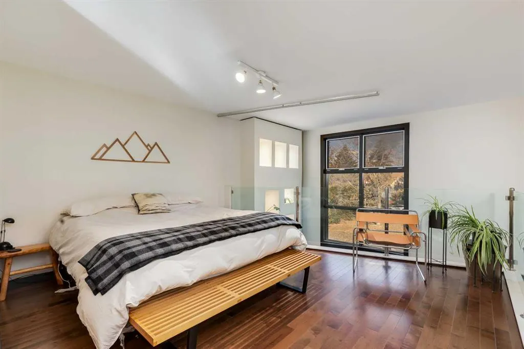 1212 13 Street SE, #302