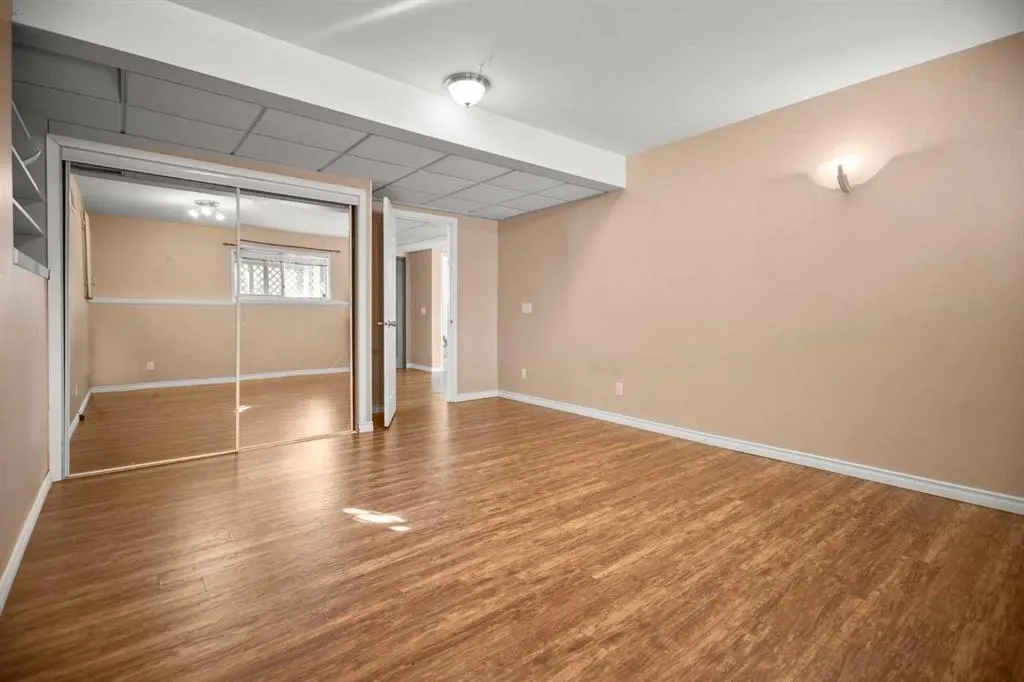 23 Riverstone Crescent SE