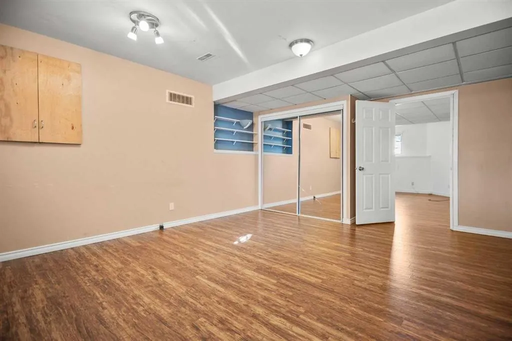 23 Riverstone Crescent SE