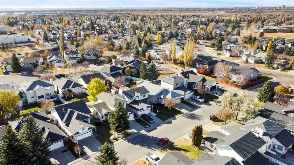 23 Riverstone Crescent SE