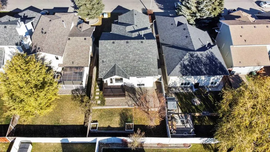 23 Riverstone Crescent SE