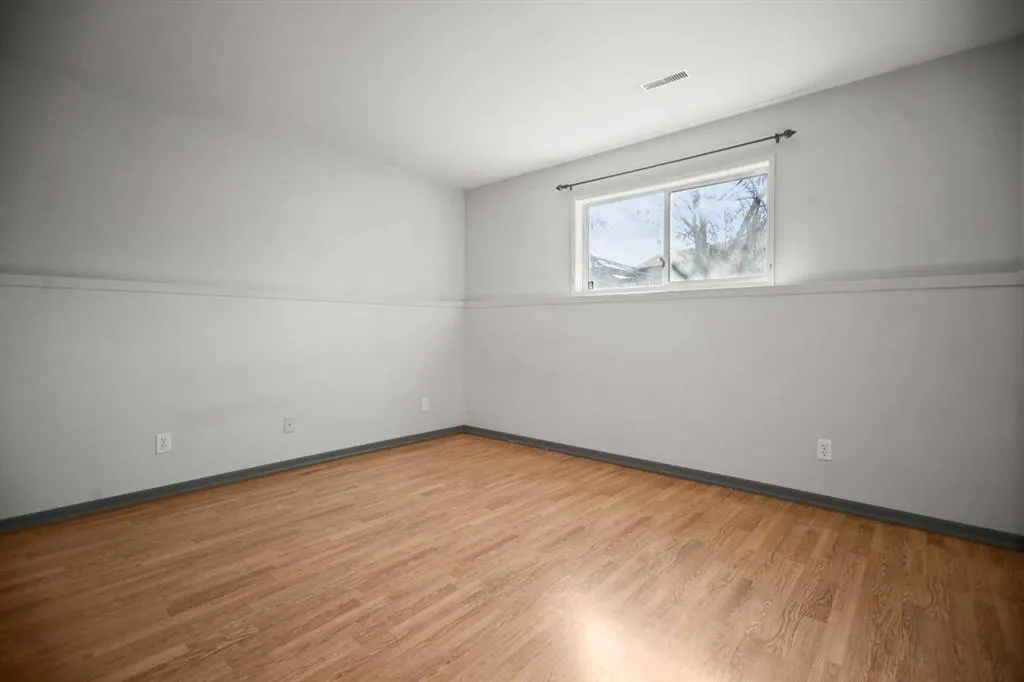 23 Riverstone Crescent SE