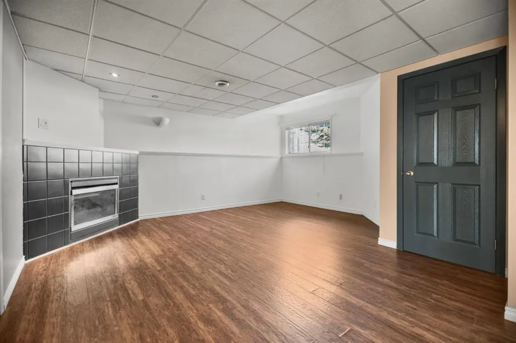 23 Riverstone Crescent SE