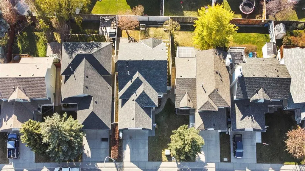 23 Riverstone Crescent SE