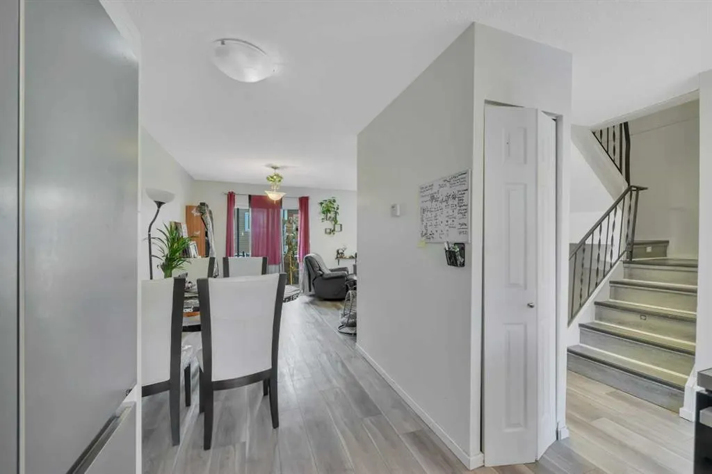 5806 61 Street, #17
