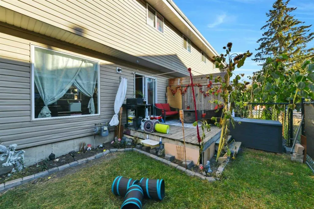 5806 61 Street, #17
