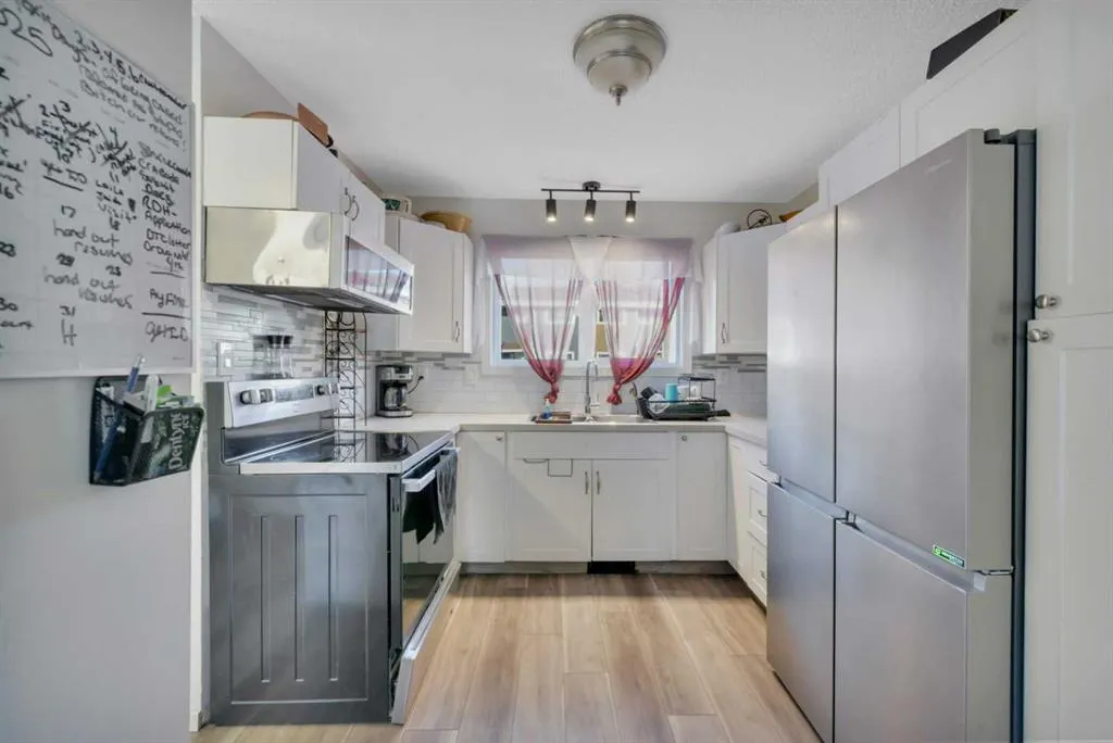 5806 61 Street, #17